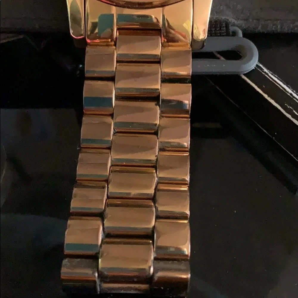 Michael Kors reposhing this
